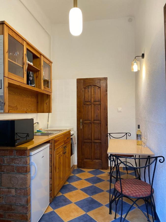 Romantic City Centre Flat - Alexandra Apartment Budapest Bagian luar foto